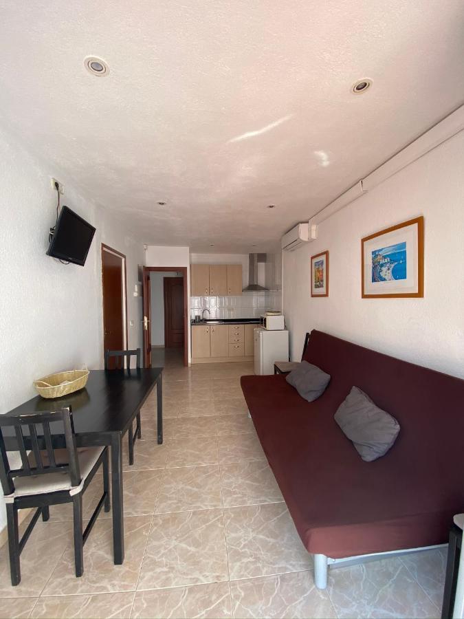 Apartamentos Mitus Canet De Mar Eksteriør bilde